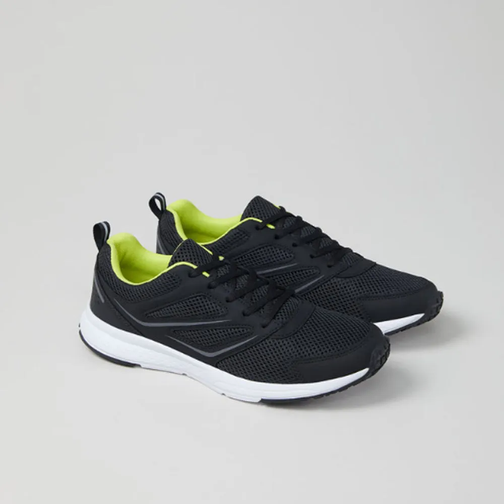 Lefties- Black Sporty Training